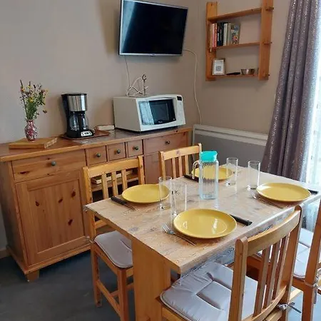 A La Montagne En Rez-de-jardin Apartament *